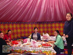 kazak-nomad-tent-inside4
