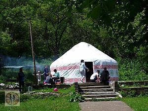 on-the-almaty-big-lake-road-nomad-tent2