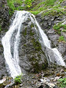 waterfall-on-the-big-almaty-lake