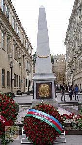 azerbaijan-100th-annv-monument-bu-0567