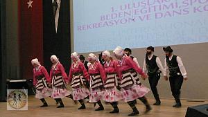 acilis-karadeniz-ekibi-folklor-dansi